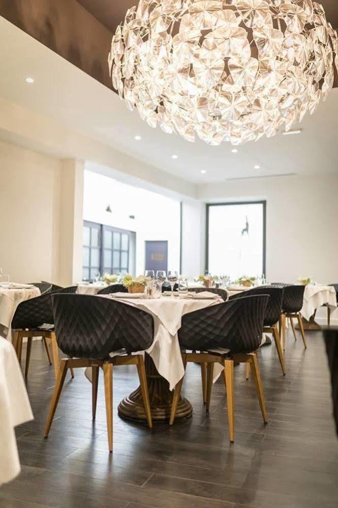 Logis Hotel Des Bourbons Монлюсон Экстерьер фото
